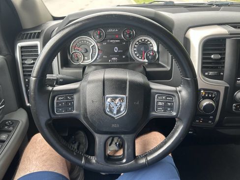 Used 2019 RAM 1500 Classic SLT w/ Luxury Group AWD/4WD image 25