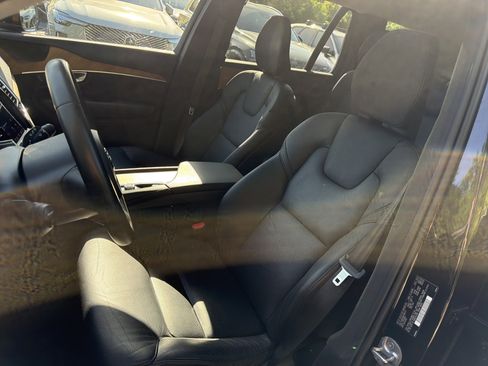 Certified 2023 Volvo XC90 B6 Plus w/ Protection Package AWD/4WD image 16