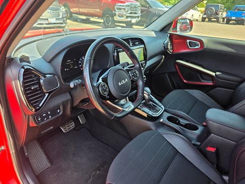 Used 2022 Kia Soul Turbo image 10