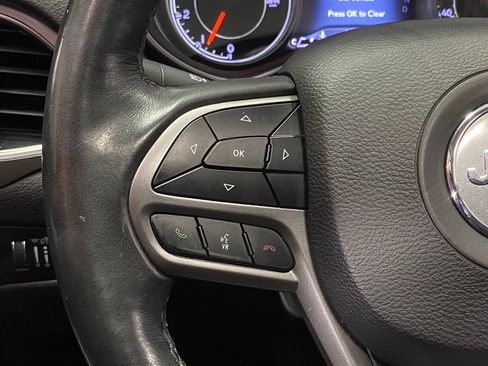 Used 2019 Jeep Cherokee Limited AWD/4WD image 33