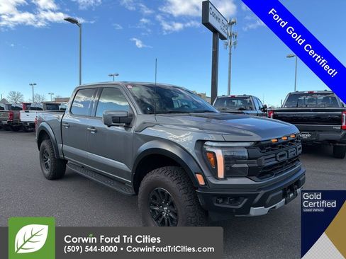 Used 2025 Ford F150 Raptor image 4