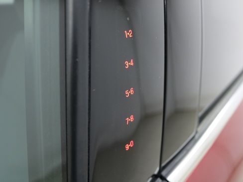 Used 2018 Ford Escape SE w/ Ford Safe & Smart Package image 16