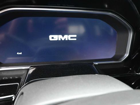 New 2026 GMC Sierra 1500 SLT w/ SLT Premium Package AWD/4WD image 15