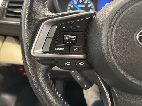 Used 2022 Subaru Ascent Limited image 14