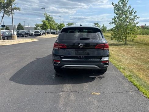 Used 2022 Volkswagen Taos SEL AWD/4WD image 5