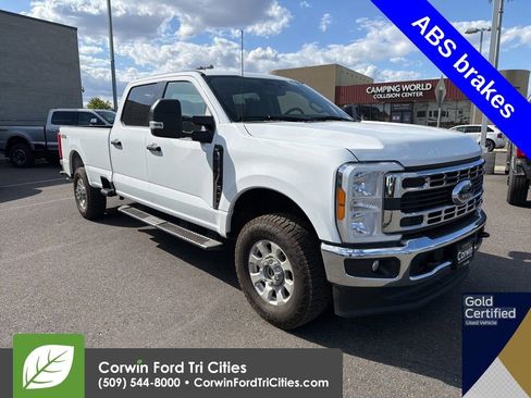Used 2023 Ford F350 XLT AWD/4WD image 4