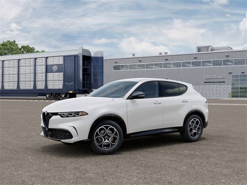 New 2025 Alfa Romeo Tonale image 1