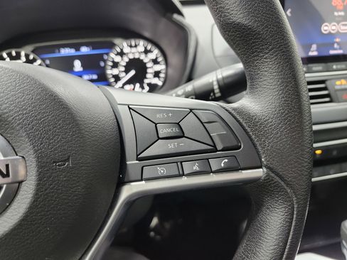 Used 2021 Nissan Altima 2.5 SV image 32