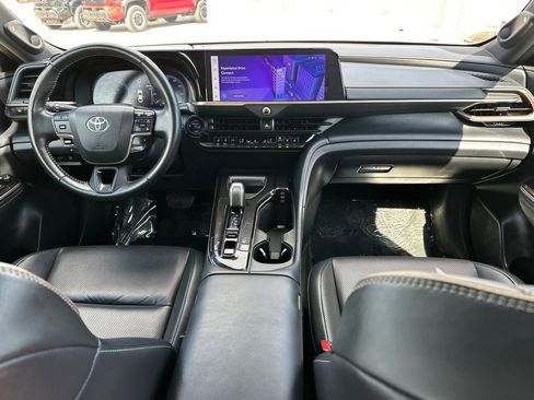 Used 2024 Toyota Crown AWD/4WD image 13