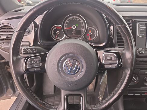 Used 2019 Volkswagen Beetle 2.0T image 15