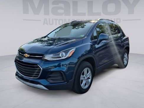 Used 2020 Chevrolet Trax LT w/ Sun & Sound Package AWD/4WD image 1