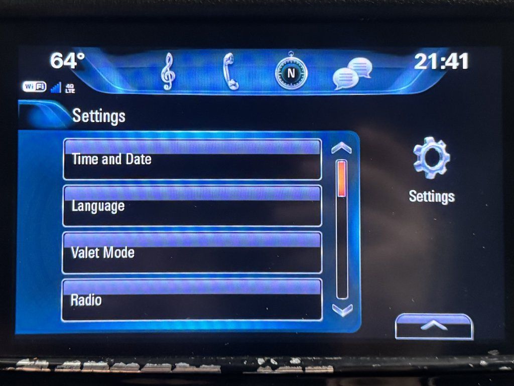 Used 2019 Buick Encore Essence FWD image 35