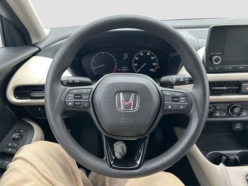 Used 2023 Honda HR-V LX image 8