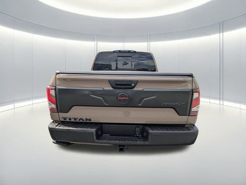 Used 2021 Nissan Titan PRO-4X w/ Pro-4x Convenience Package AWD/4WD image 3