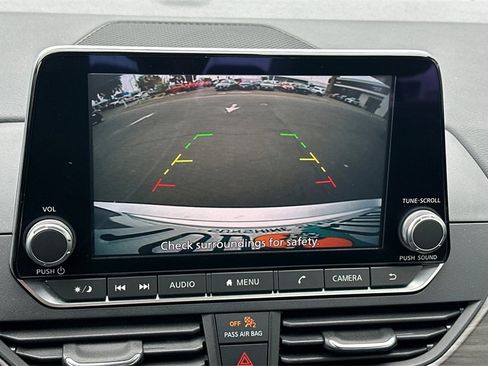 Used 2024 Nissan Altima 2.5 SV image 22