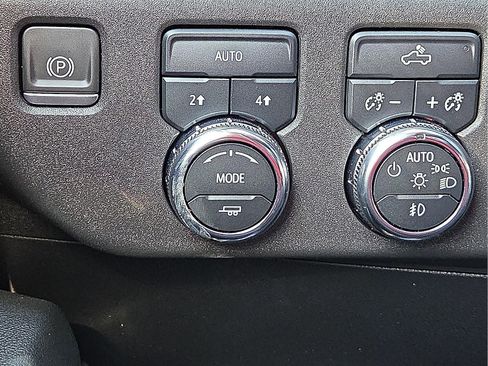 Used 2022 GMC Sierra 1500 Elevation w/ LPO, Elevation Black Package image 20