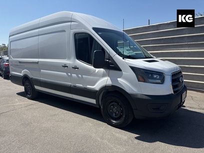 New 2025 Ford E-Transit 148 High Roof Extended w/ Load Area Protection Package