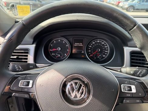 Used 2019 Volkswagen Atlas SE image 11