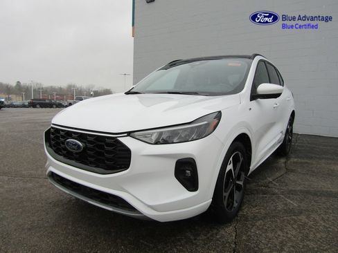 Used 2023 Ford Escape ST-Line Select w/ Tech Pack #2 AWD/4WD image 46
