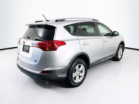 Used 2014 Toyota RAV4 XLE image 9