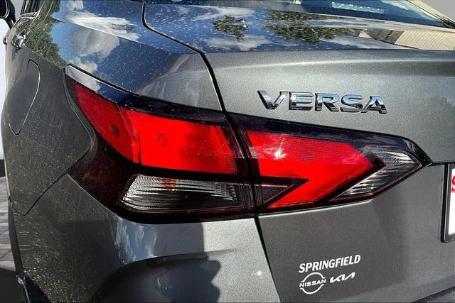 Used 2025 Nissan Versa SV w/ Trunk Package FWD image 21