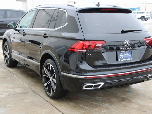 Certified 2023 Volkswagen Tiguan SEL R-Line image 4