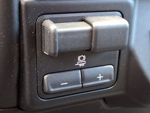 Used 2020 Chevrolet Silverado 1500 LT Trail Boss w/ Convenience Package AWD/4WD image 25