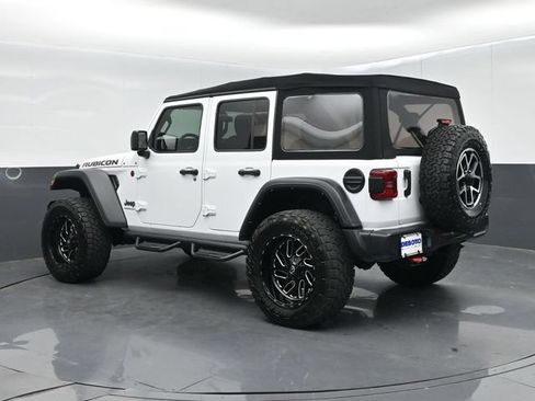 Used 2024 Jeep Wrangler Unlimited Rubicon AWD/4WD image 6