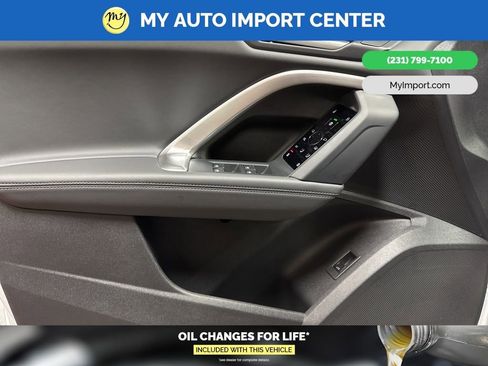 Used 2025 Audi Q5 2.0T Premium w/ Convenience Package image 10