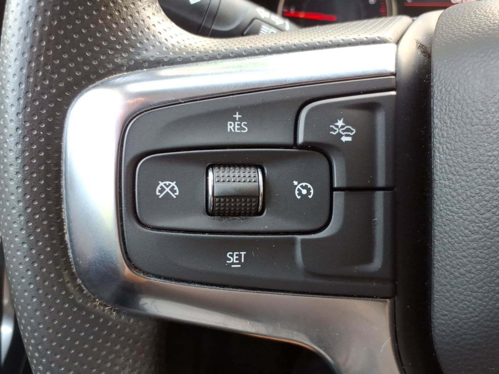 Used 2024 Chevrolet Blazer LT w/ Convenience Package FWD image 14