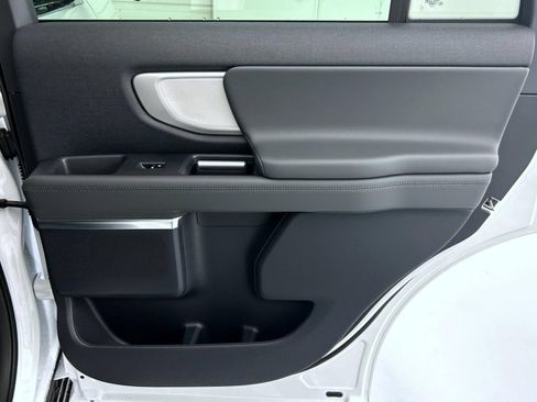 New 2026 Ford Expedition Active AWD/4WD image 17