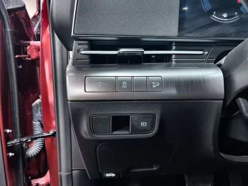 Used 2026 Hyundai Kona SEL Sport FWD image 13