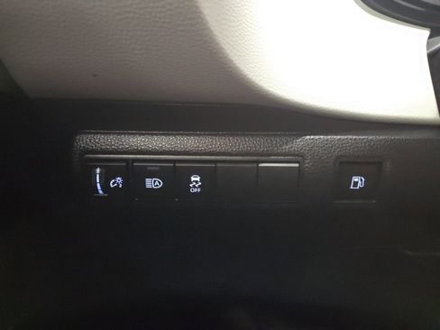 Used 2023 Toyota Corolla SE image 24