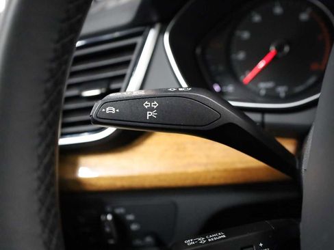 Used 2023 Audi Q5 2.0T Premium w/ Convenience Package image 29