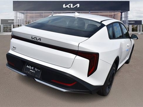 New 2025 Kia K4 EX image 3