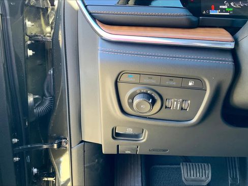 New 2023 Jeep Grand Cherokee Summit AWD/4WD image 21