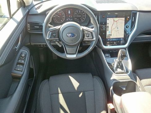 Used 2022 Subaru Outback Premium image 11