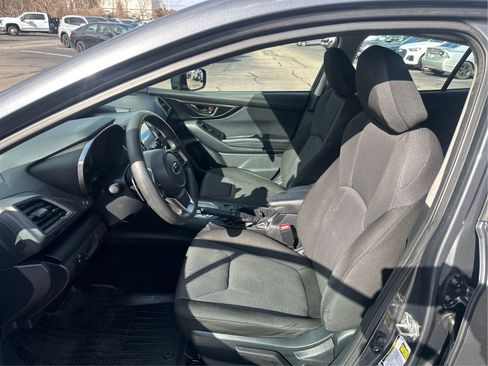 Used 2018 Subaru Impreza 2.0i Premium image 9