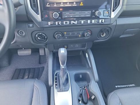 New 2025 Nissan Frontier SV image 17