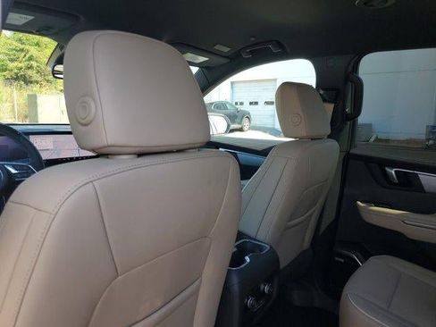 New 2026 Buick Enclave Preferred w/ Super Cruise Package image 7