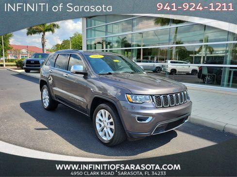 Used 2017 Jeep Grand Cherokee Limited image 1