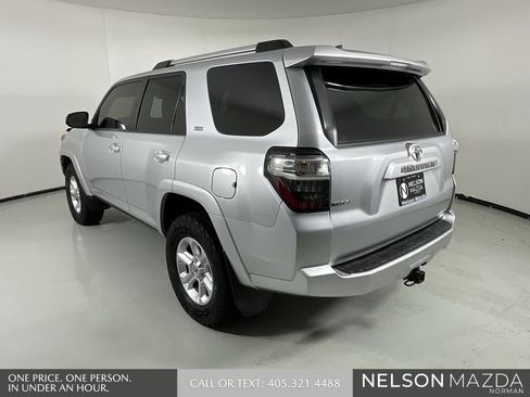 Used 2021 Toyota 4Runner SR5 image 6