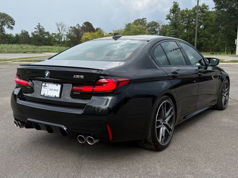 Used 2022 BMW M5 w/ Executive Package AWD/4WD image 3