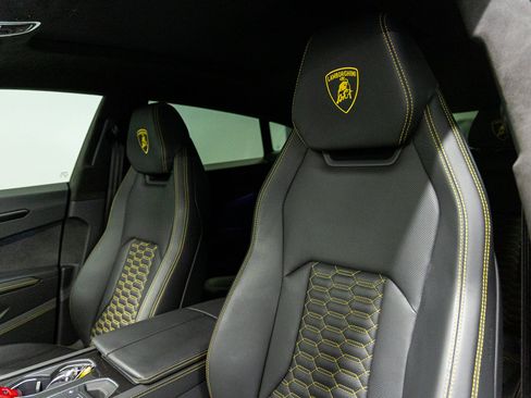Used 2024 Lamborghini Urus S AWD/4WD image 31