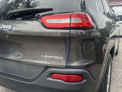 Used 2015 Jeep Cherokee Limited image 10