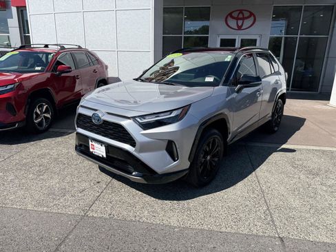 Certified 2024 Toyota RAV4 XSE w/ Weather Package AWD/4WD image 4