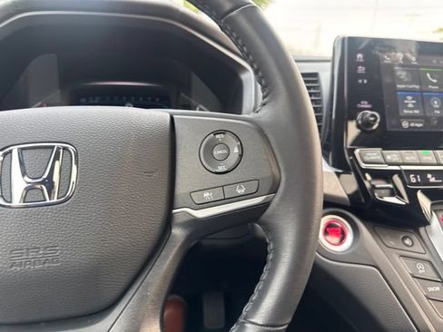 Used 2024 Honda Odyssey EX-L image 21