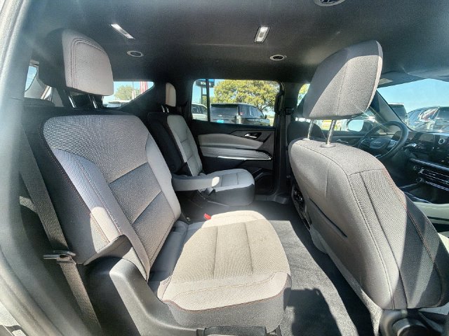 Used 2026 Chevrolet Traverse LT w/ Driver Confidence Package FWD image 26