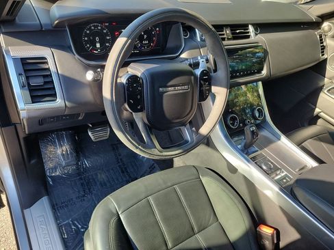 Used 2021 Land Rover Range Rover Sport HST image 22
