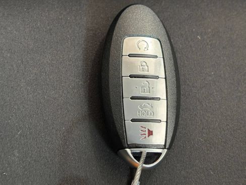 Used 2025 Nissan Altima 2.5 SV FWD image 23
